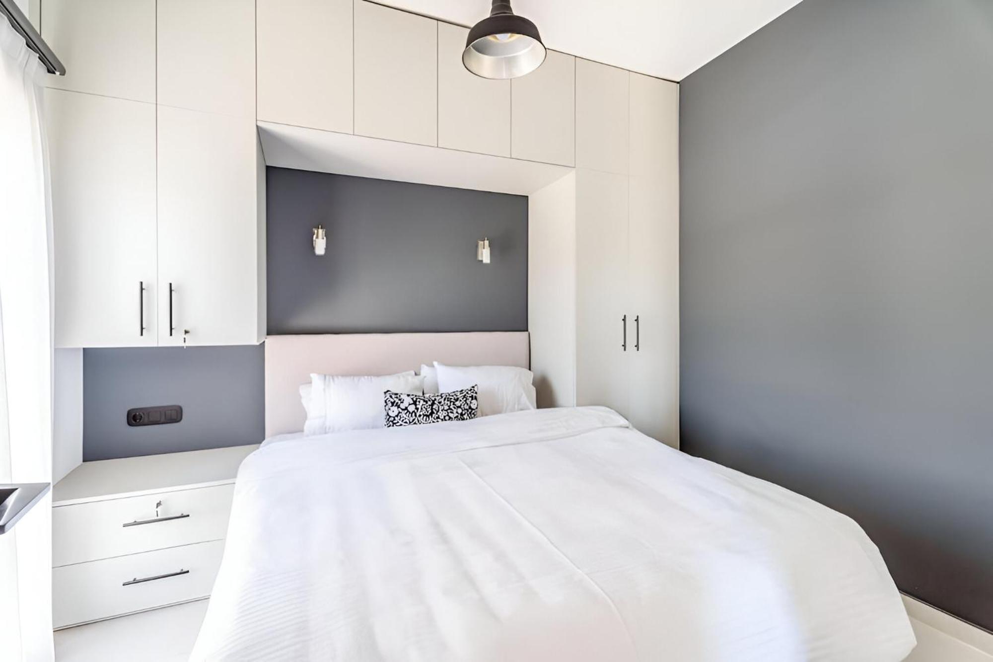 Elegant, Modern & Spacious Apartment In Thessaloniki With Balcony Eksteriør bilde
