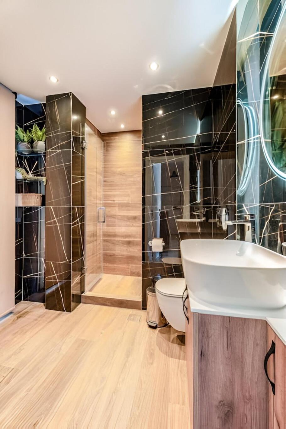 Elegant, Modern & Spacious Apartment In Thessaloniki With Balcony Eksteriør bilde