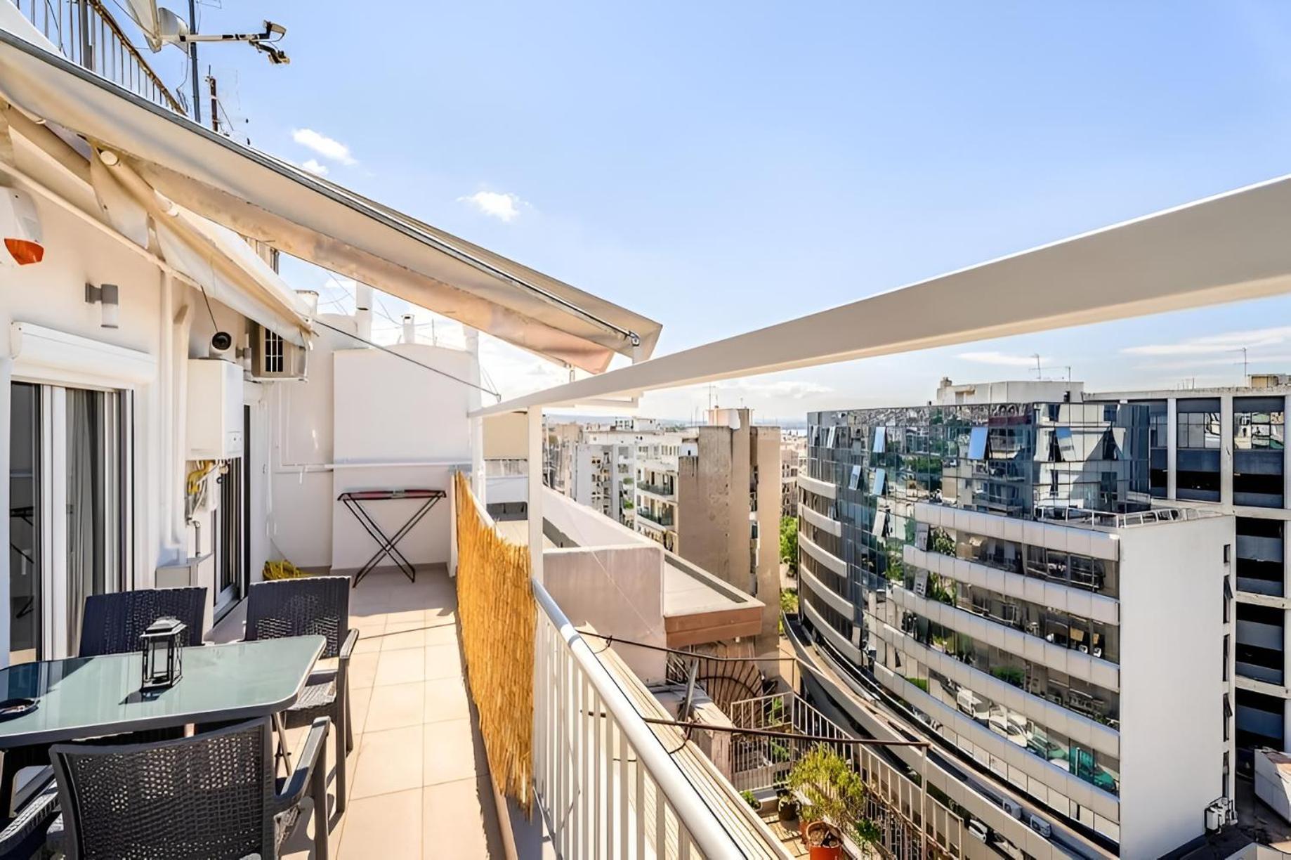 Elegant, Modern & Spacious Apartment In Thessaloniki With Balcony Eksteriør bilde